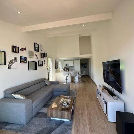L'Atelier Marin Sur Le Port Des Marines Apartment Cogolin Exterior photo